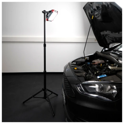 Akku LED Flutlicht JMP_2