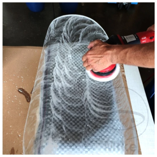 Acryl- und PLEXIGLAS® Polierpaste für empfindliche Oberflächen