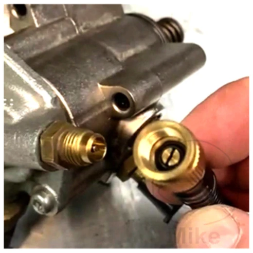 Busching Adapter für Drucktester, Kraftstoffniederdruck und Küh