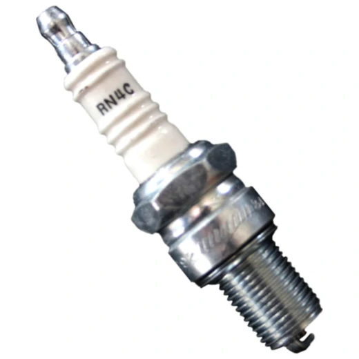 Zündkerze OE098 Champion passend für: CPI Aragon, Oliver, GTR, Vespa PX, P, PK