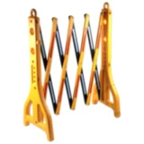 Faltbare Kunststoffbarriere für Hochvolt-Fahrzeuge