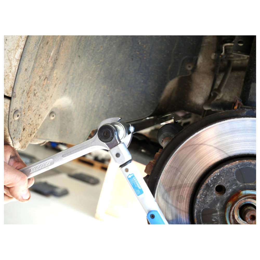 Schlauchklemmzange für PKW und Transporter_2